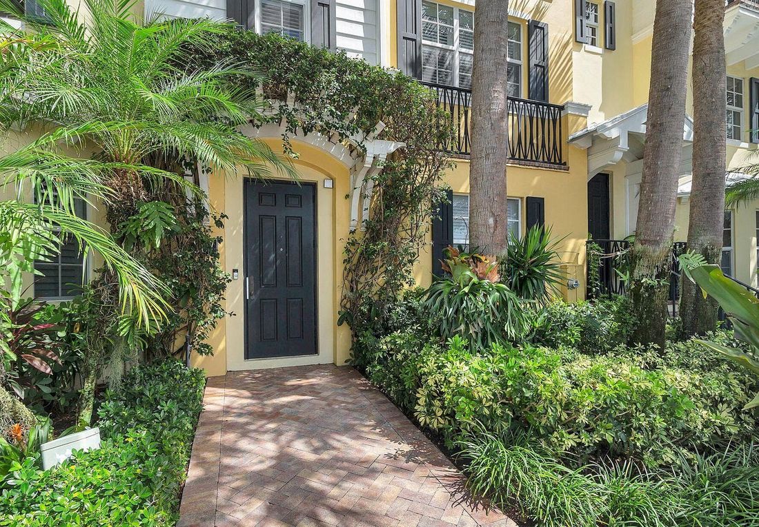 West Palm Beach Townhouse