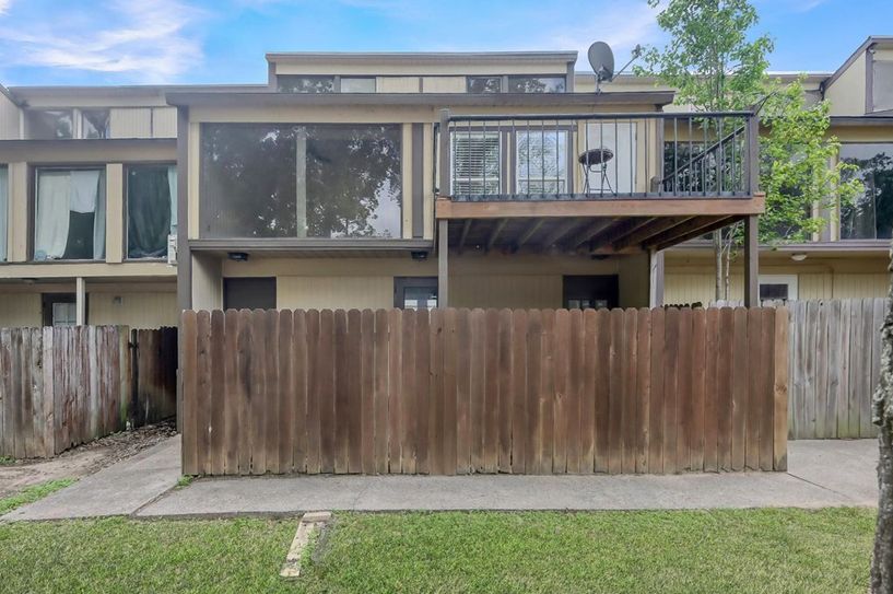 Conroe Townhouse